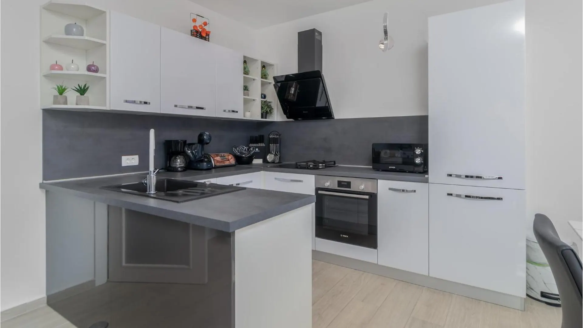 Amazing Apartment In Kostrena With House Sea View Croácia